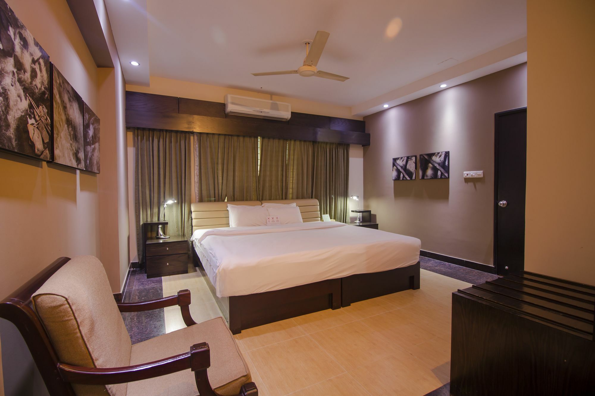 דאהקה Rafflesia Serviced Apartments מראה חיצוני תמונה
